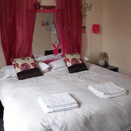 Art Roch Hostel Edinburgh Buitenkant foto
