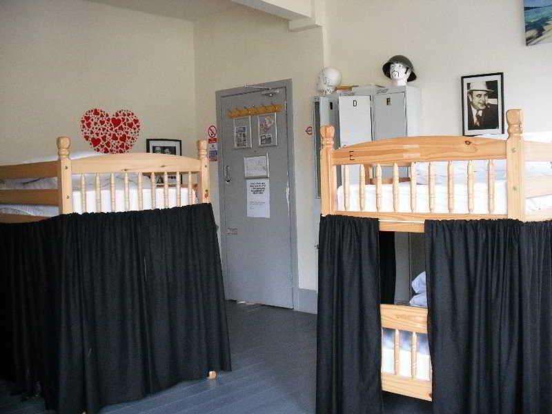 Art Roch Hostel Edinburgh Buitenkant foto