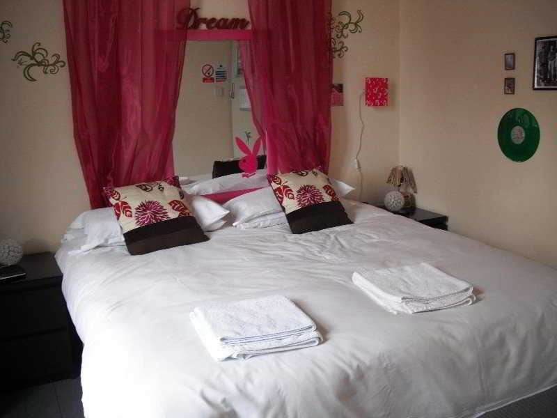 Art Roch Hostel Edinburgh Buitenkant foto